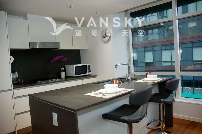 260109133240_kitchen 1.JPG